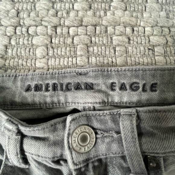 AE Ripped Highest Waist '90s Boyfriend Jean - Picture 6 of 7